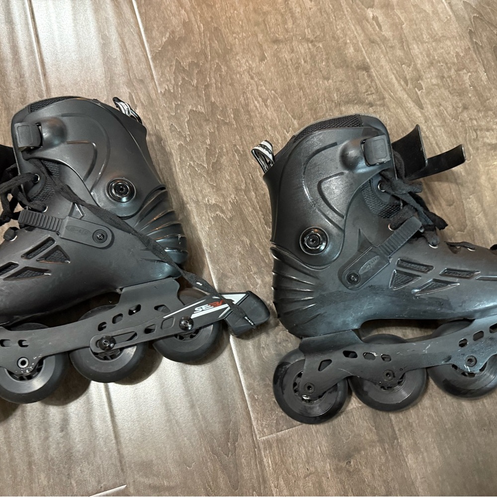 Micro MT Plus Urban - Black Rollerblades with Adjustable Straps with Seba brake
